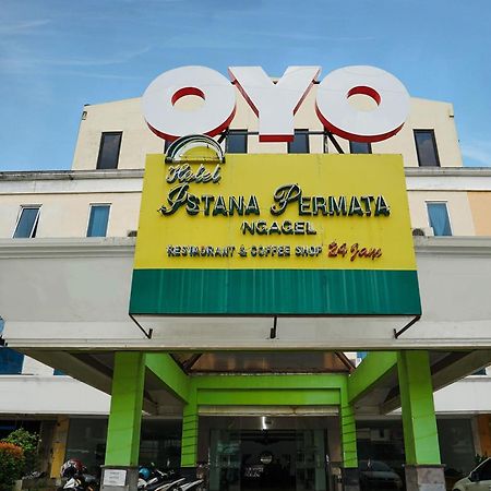 Hotel Istana Permata Ngagel Surabaja Exteriér fotografie