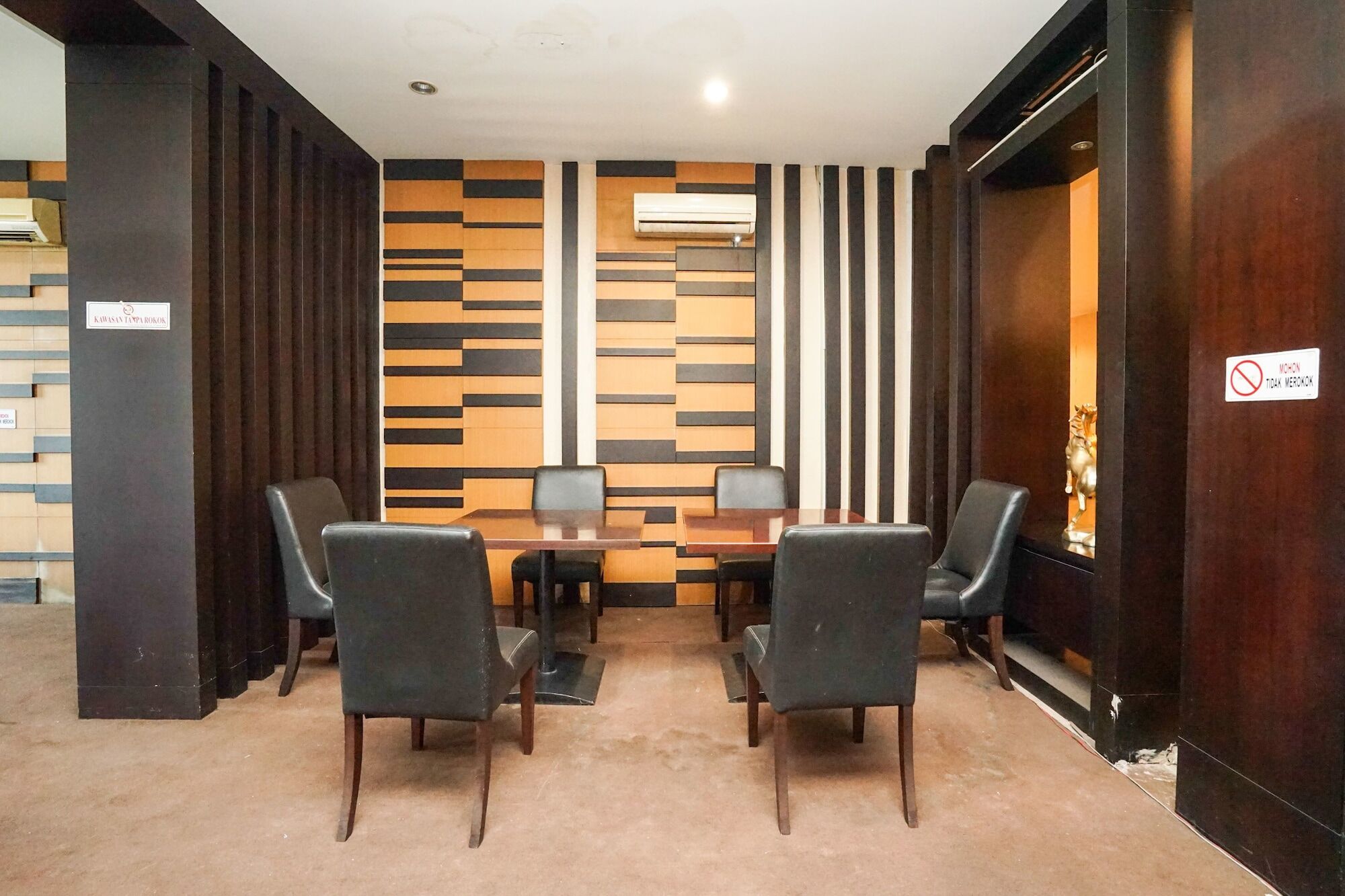 Hotel Istana Permata Ngagel Surabaja Exteriér fotografie
